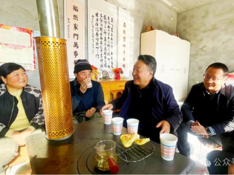 賀歲送溫暖 慰問(wèn)遞真情——甘肅金控集團(tuán)組織開展春節(jié)前走訪慰問(wèn)活動(dòng)